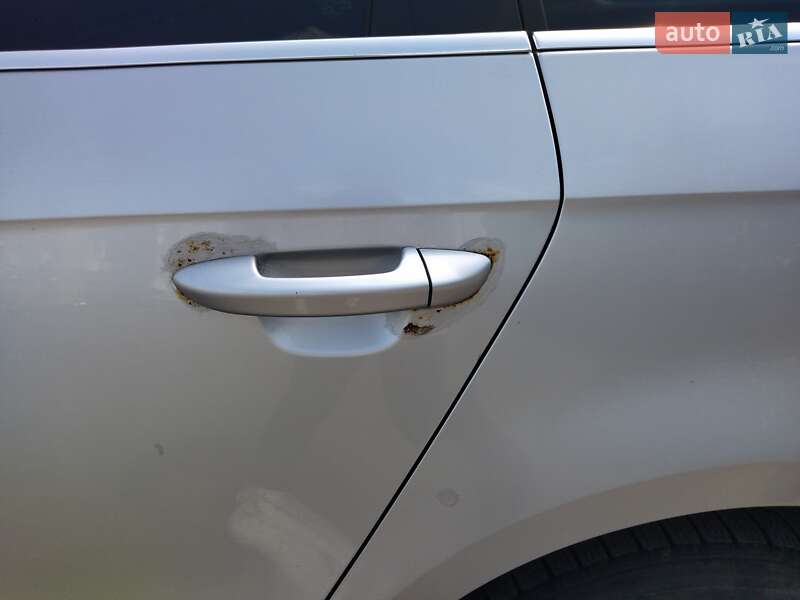 Универсал Volkswagen Passat 2011 в Покровске