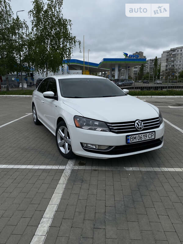 Седан Volkswagen Passat 2014 в Сумах