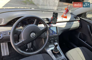 Універсал Volkswagen Passat 2006 в 