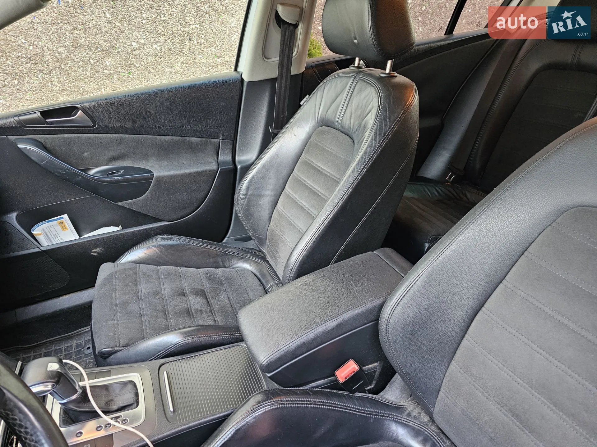 2010 Volkswagen Passat - мініатюра 8