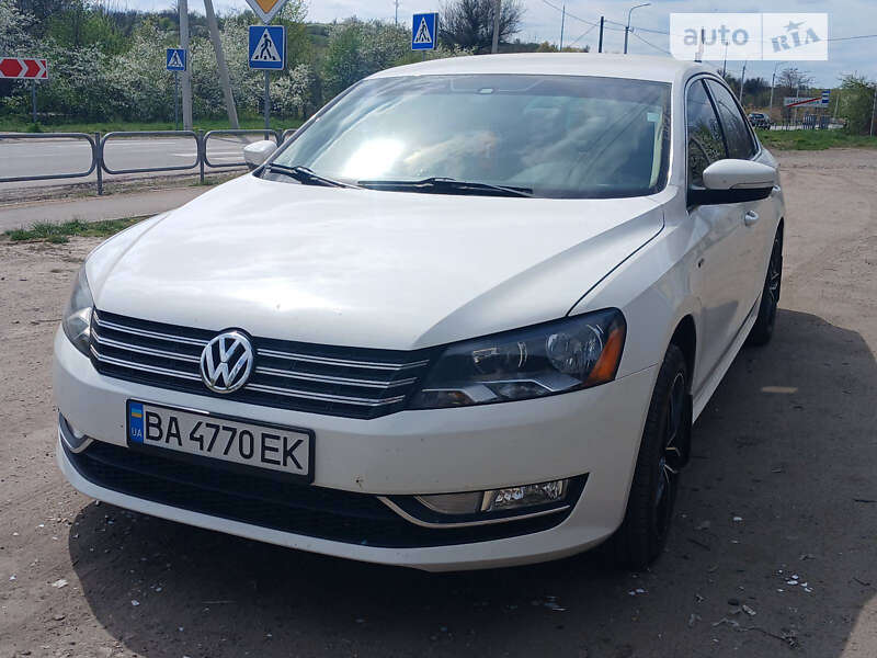 Седан Volkswagen Passat 2015 в Олександрії