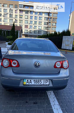 Седан Volkswagen Passat 2009 в Києві