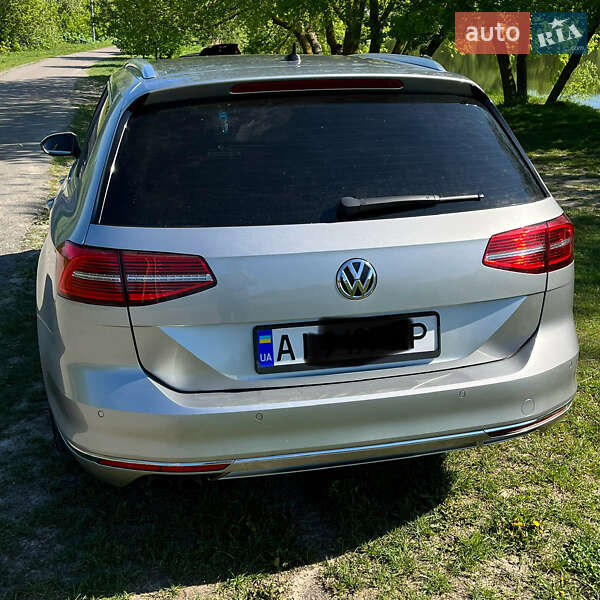 Универсал Volkswagen Passat 2015 в Киеве