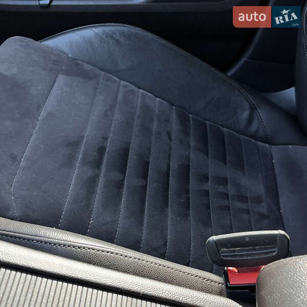 Универсал Volkswagen Passat 2015 в Киеве