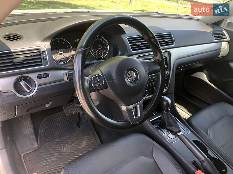 Седан Volkswagen Passat 2014 в Здолбунове