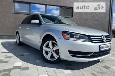 Седан Volkswagen Passat 2014 в Рокитном