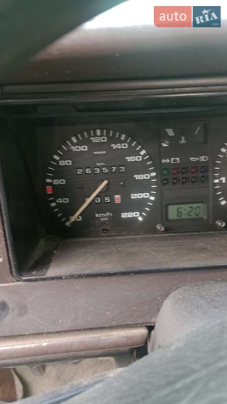 Універсал Volkswagen Passat 1987 в Хмельницькому