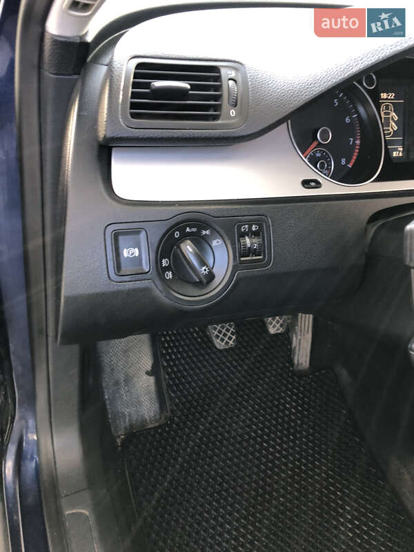 Универсал Volkswagen Passat 2009 в Тернополе