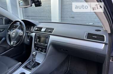 Седан Volkswagen Passat 2013 в Тернополі