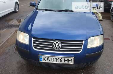 Седан Volkswagen Passat 2001 в Киеве