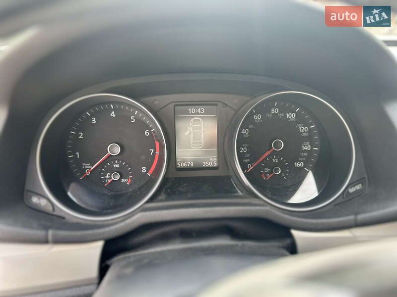 Седан Volkswagen Passat 2018 в Киеве