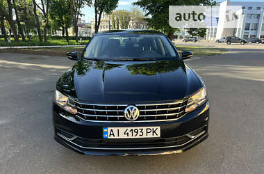 Седан Volkswagen Passat 2017 в Киеве