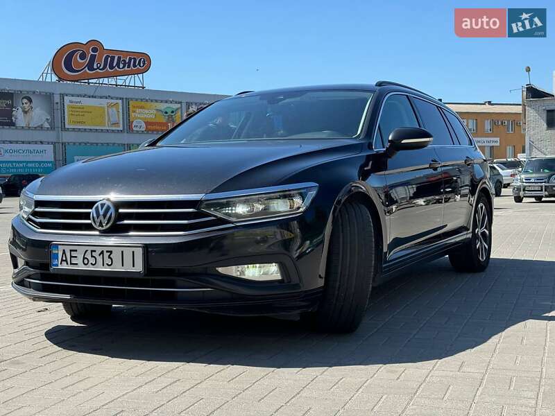 Универсал Volkswagen Passat 2019 в Днепре