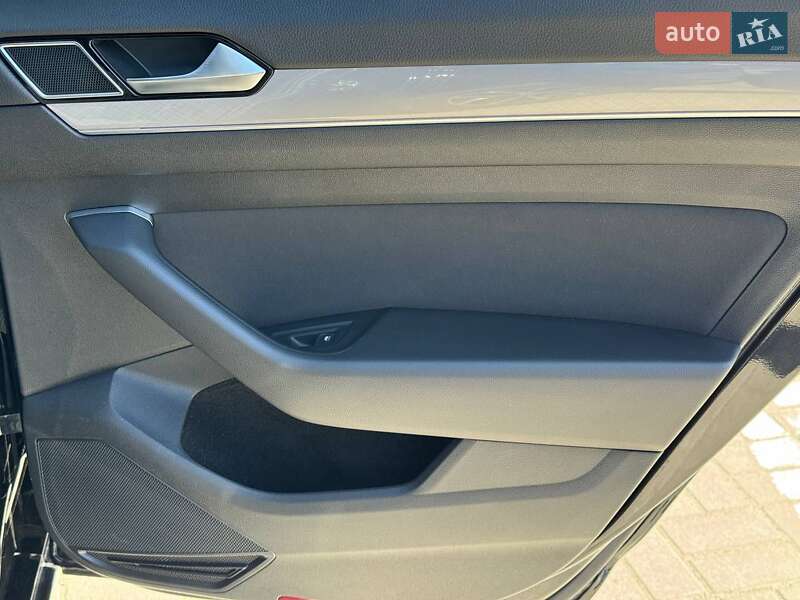 Универсал Volkswagen Passat 2019 в Днепре