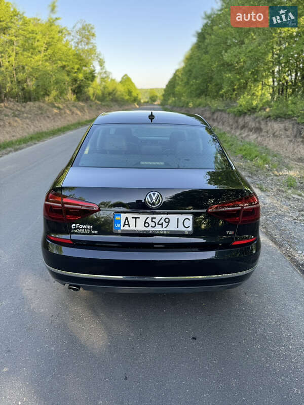 Седан Volkswagen Passat 2017 в Івано-Франківську