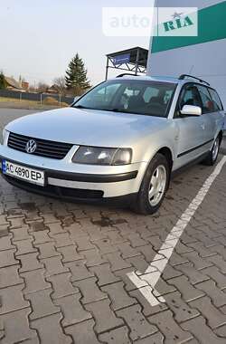 Универсал Volkswagen Passat 1999 в Нововолынске