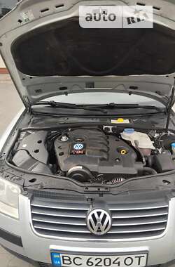 Универсал Volkswagen Passat 2004 в Стрые