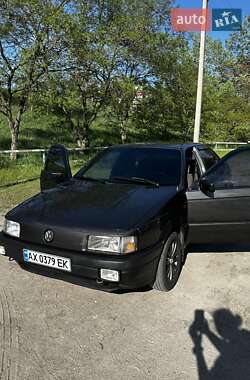 Седан Volkswagen Passat 1990 в Черкассах