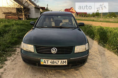 Седан Volkswagen Passat 1997 в Коломые