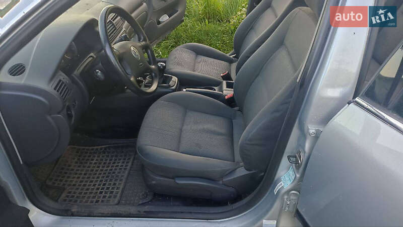 Универсал Volkswagen Passat 2005 в Буче