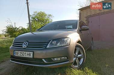 Седан Volkswagen Passat 2011 в Николаеве