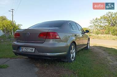 Седан Volkswagen Passat 2011 в Николаеве