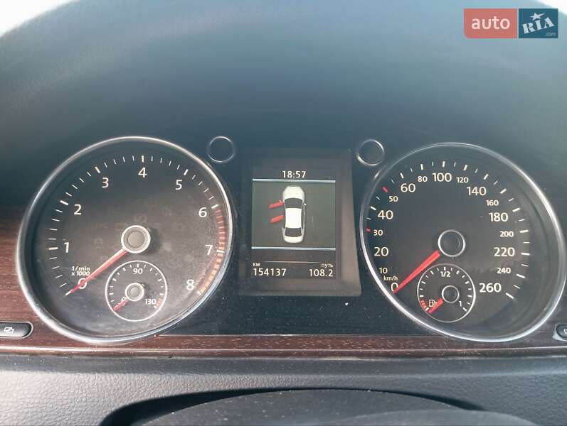 Седан Volkswagen Passat 2011 в Миколаєві