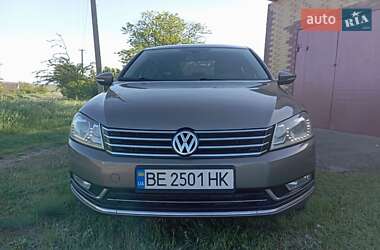 Седан Volkswagen Passat 2011 в Николаеве