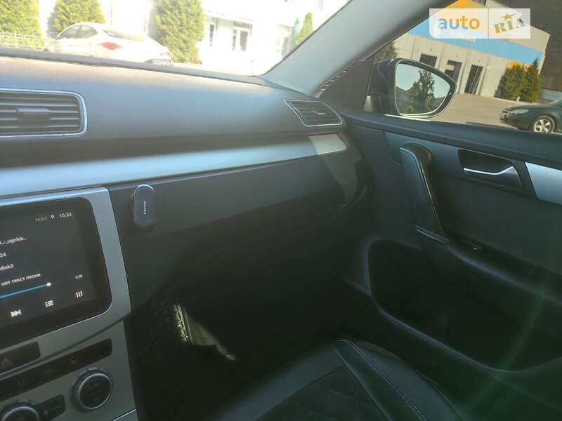Седан Volkswagen Passat 2012 в Полтаве