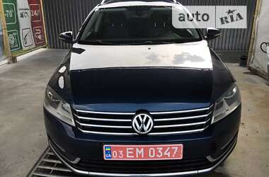 Універсал Volkswagen Passat 2010 в Чернівцях