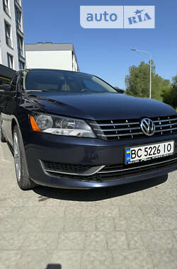Седан Volkswagen Passat 2014 в Новояворовске