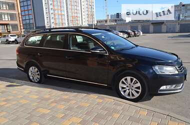 Універсал Volkswagen Passat 2011 в Чернігові