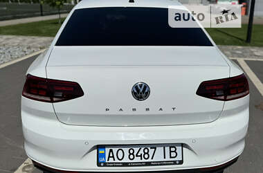 Седан Volkswagen Passat 2019 в Мукачево