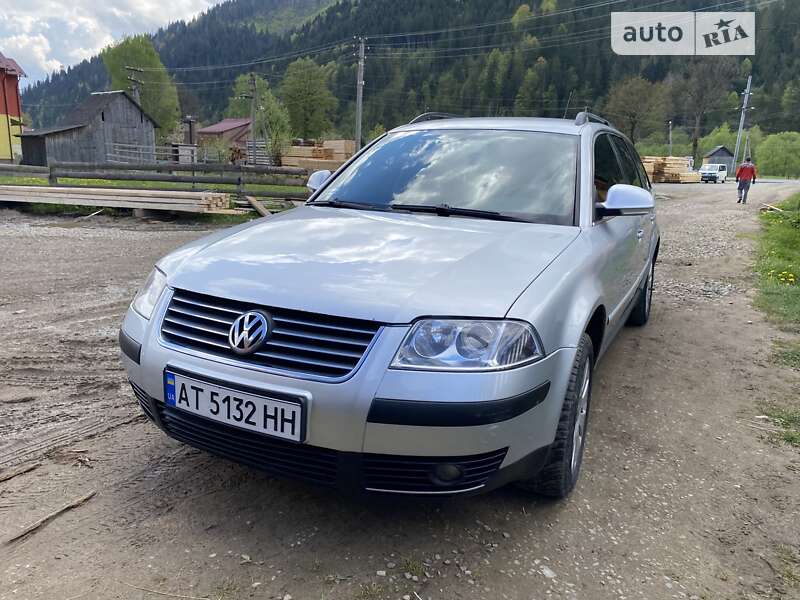 Универсал Volkswagen Passat 2004 в Верховине