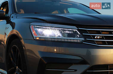 Седан Volkswagen Passat 2017 в 