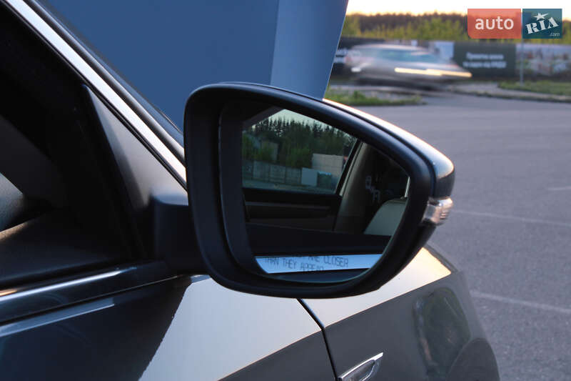 Седан Volkswagen Passat 2017 в Киеве