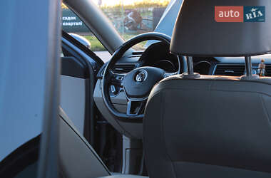 Седан Volkswagen Passat 2017 в 