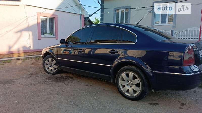 Седан Volkswagen Passat 2001 в Сокирянах