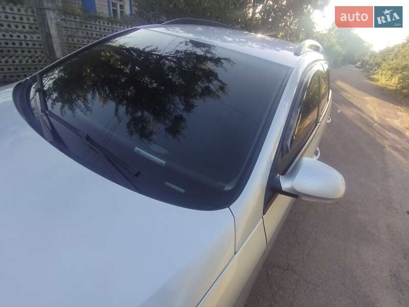 Универсал Volkswagen Passat 2008 в Коростене