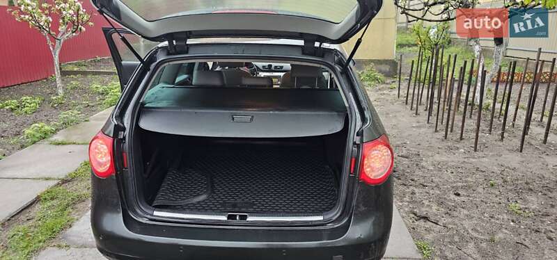 Универсал Volkswagen Passat 2006 в Киеве