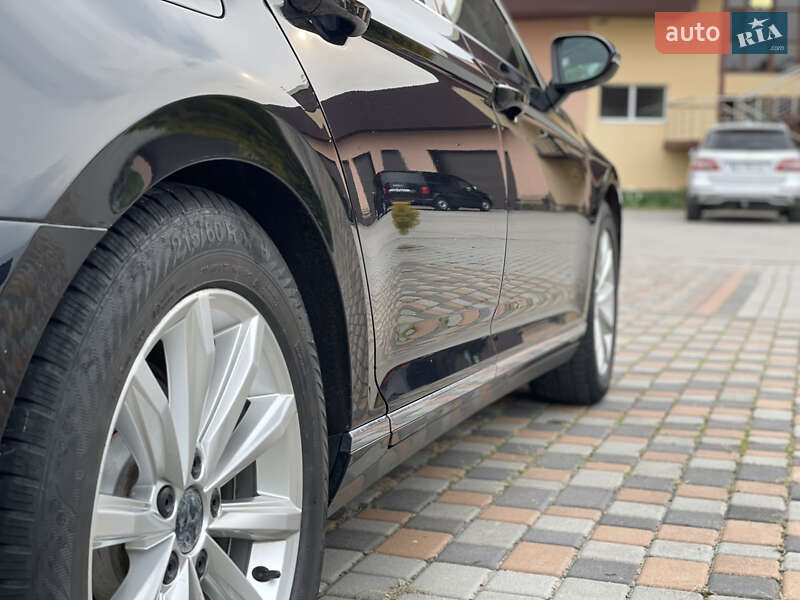 Универсал Volkswagen Passat 2015 в Староконстантинове