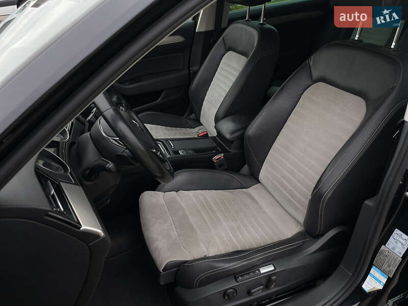 Универсал Volkswagen Passat 2015 в Староконстантинове