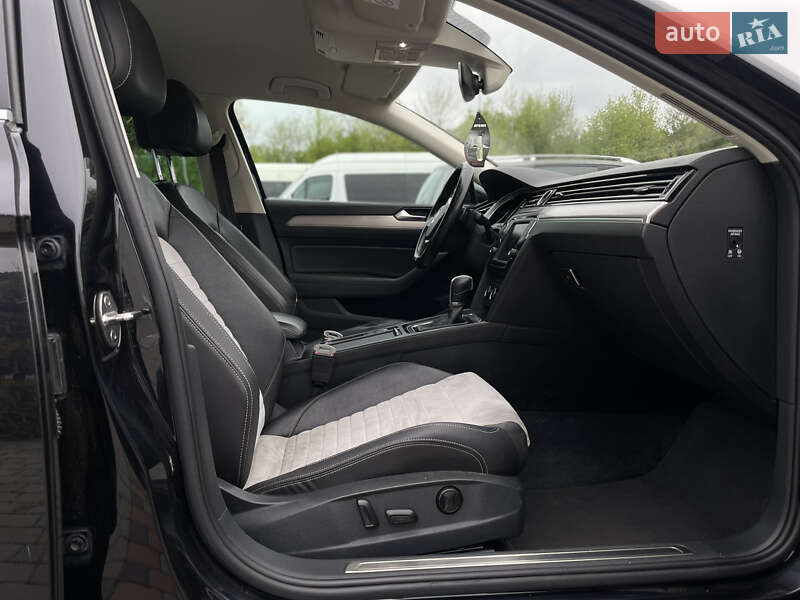 Универсал Volkswagen Passat 2015 в Староконстантинове