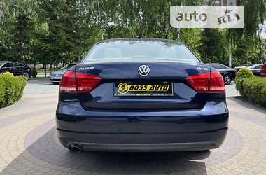 Седан Volkswagen Passat 2013 в Львове