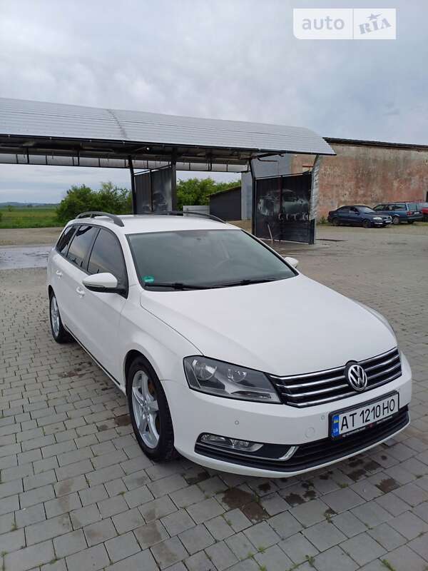 Универсал Volkswagen Passat 2013 в Ивано-Франковске