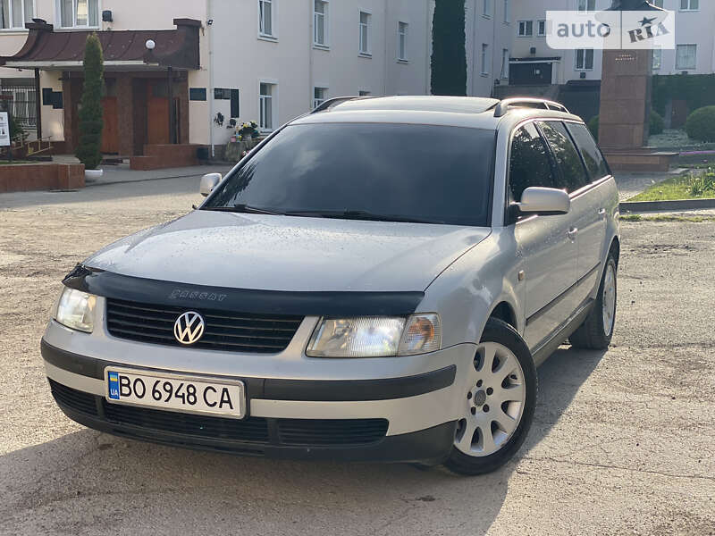 Универсал Volkswagen Passat 1998 в Кременце