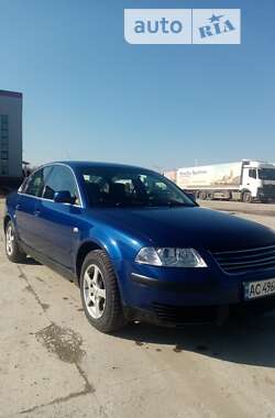 Седан Volkswagen Passat 2000 в Луцке