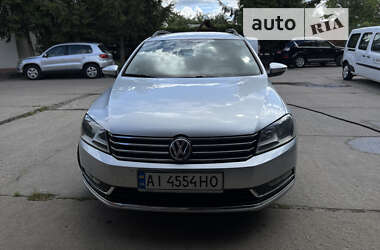 Універсал Volkswagen Passat 2012 в Вінниці