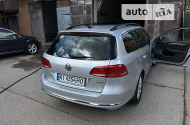 Універсал Volkswagen Passat 2012 в Вінниці