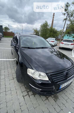 Універсал Volkswagen Passat 2006 в Житомирі